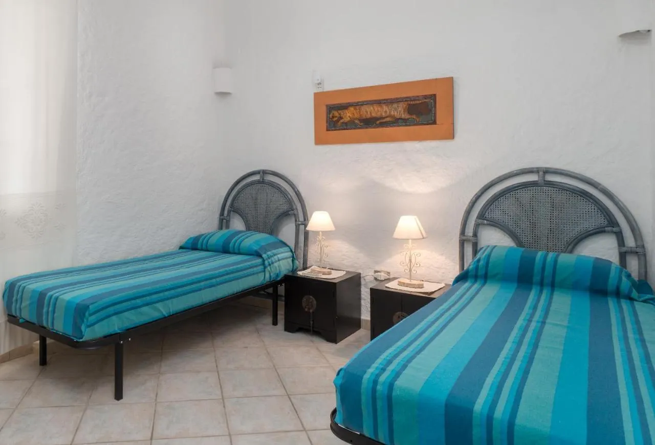 Sardinia Family Villas - Cannigione Beach Apartments