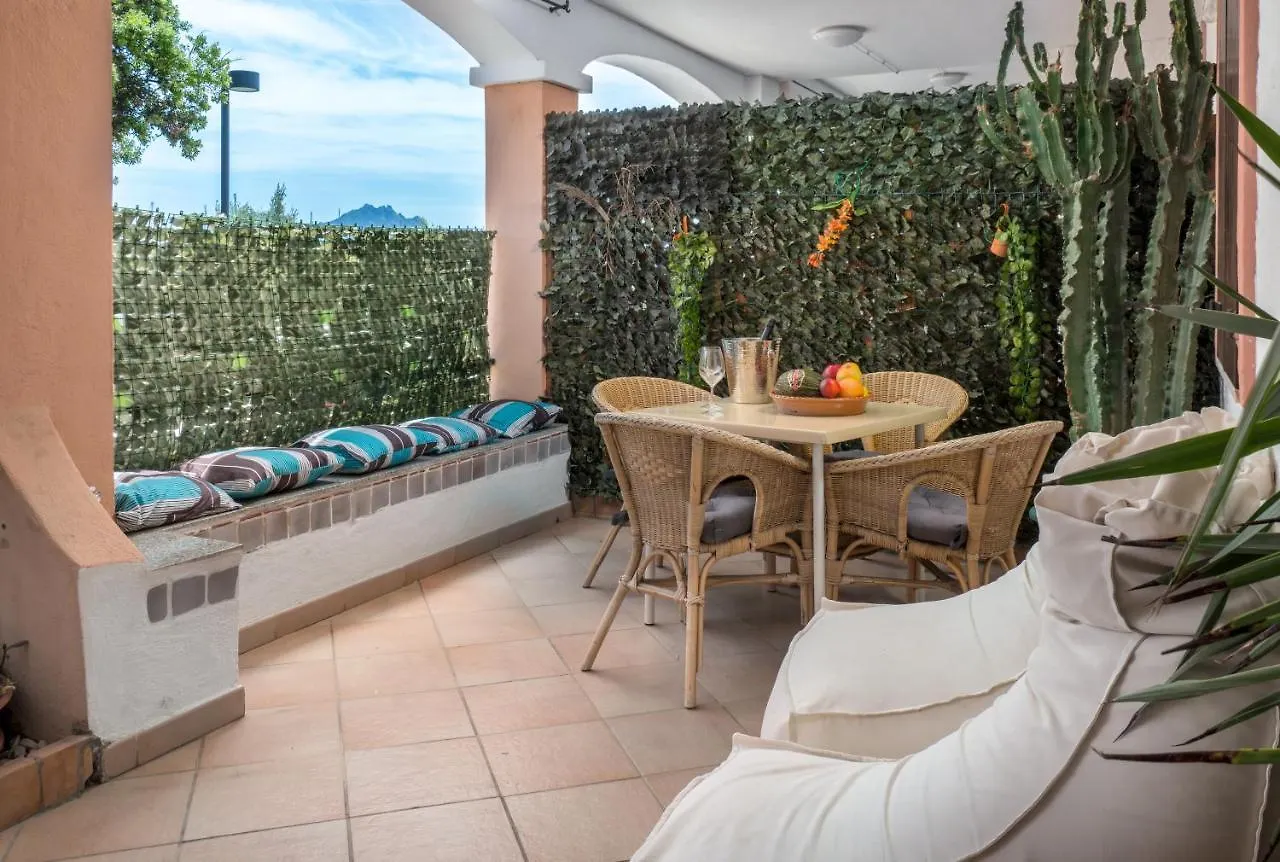 Sardinia Family Villas - Cannigione Beach Apartments