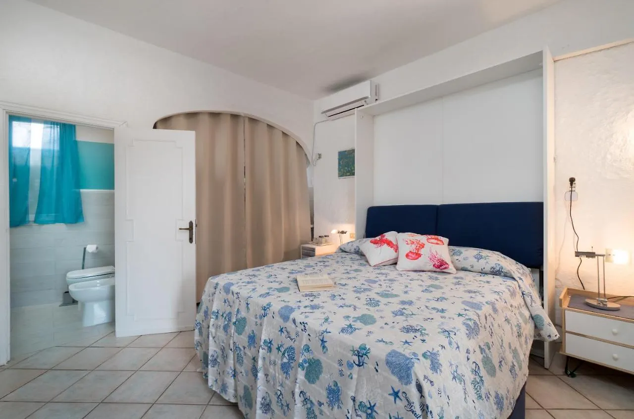 Sardinia Family Villas - Cannigione Beach Apartments Italie