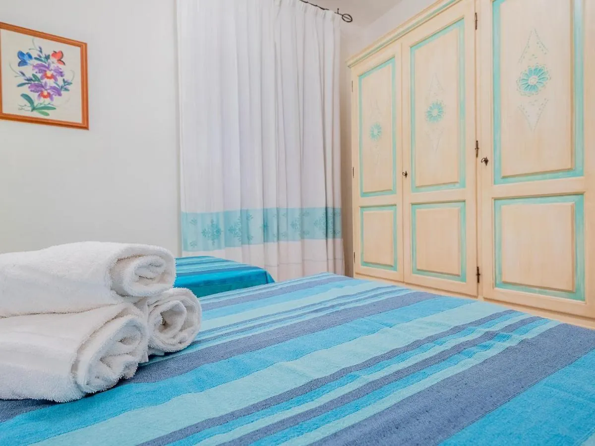 Sardinia Family Villas - Cannigione Beach Apartments