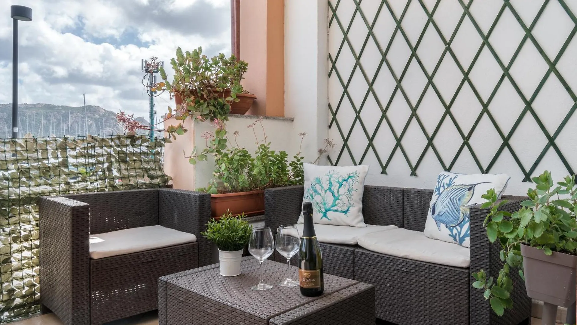 Sardinia Family Villas - Cannigione Beach Apartments